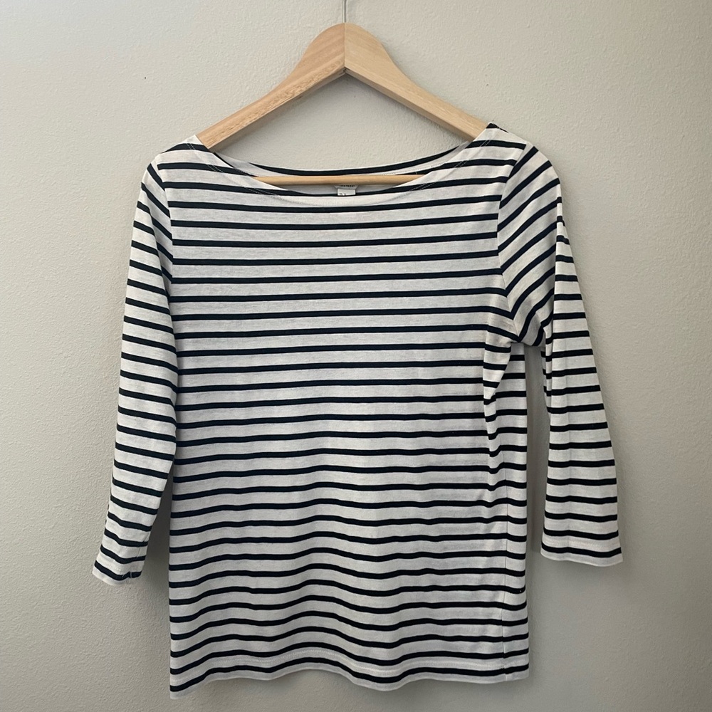 Forever 21 Boat Neck Black White Stripe 3/4 Sleeves Size Medium